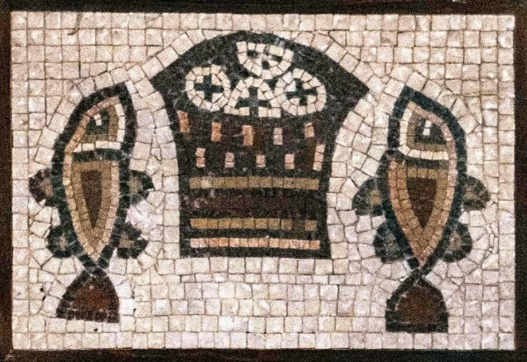 Mosaico panes y peces